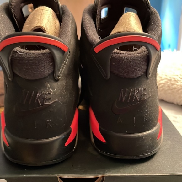 Air Jordan six retro GS. Youth size 7 - Picture 5 of 7